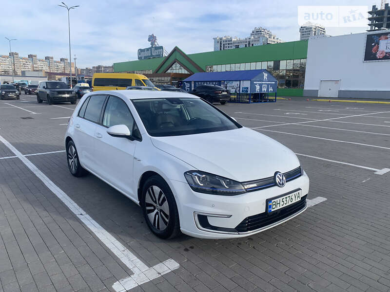 Хэтчбек Volkswagen e-Golf 2015 в Одессе