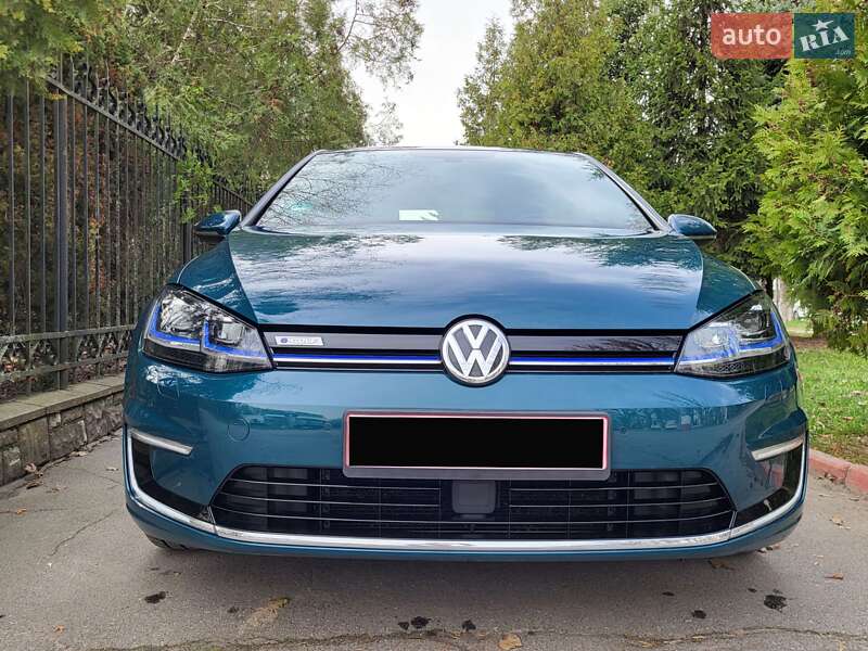 Хэтчбек Volkswagen e-Golf 2018 в Виннице