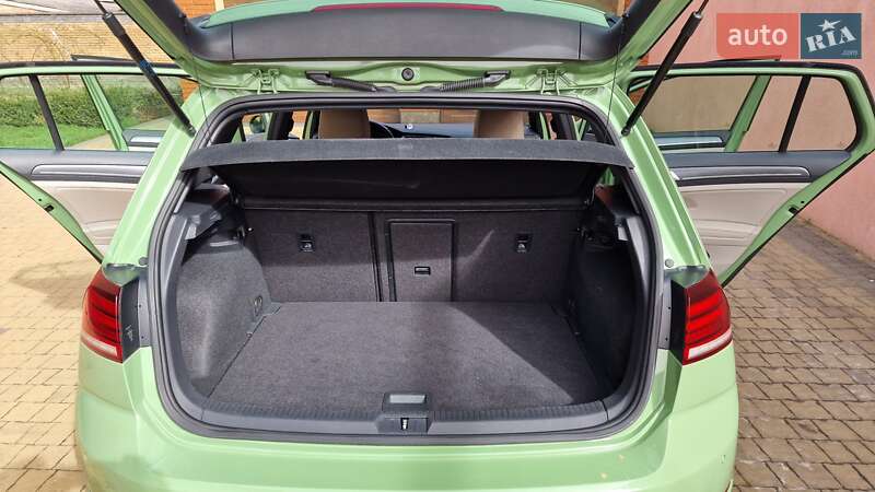 Хэтчбек Volkswagen e-Golf 2018 в Ровно