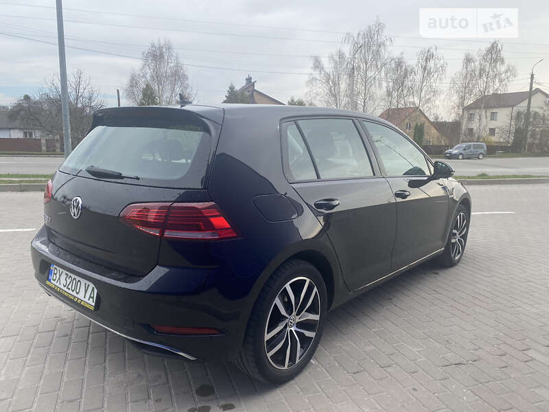 Хэтчбек Volkswagen e-Golf 2019 в Шепетовке