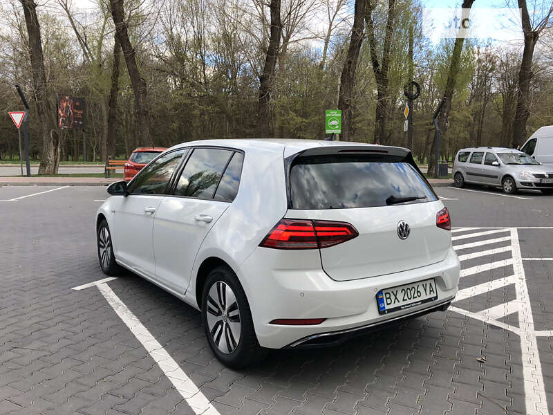 Хэтчбек Volkswagen e-Golf 2018 в Хмельницком