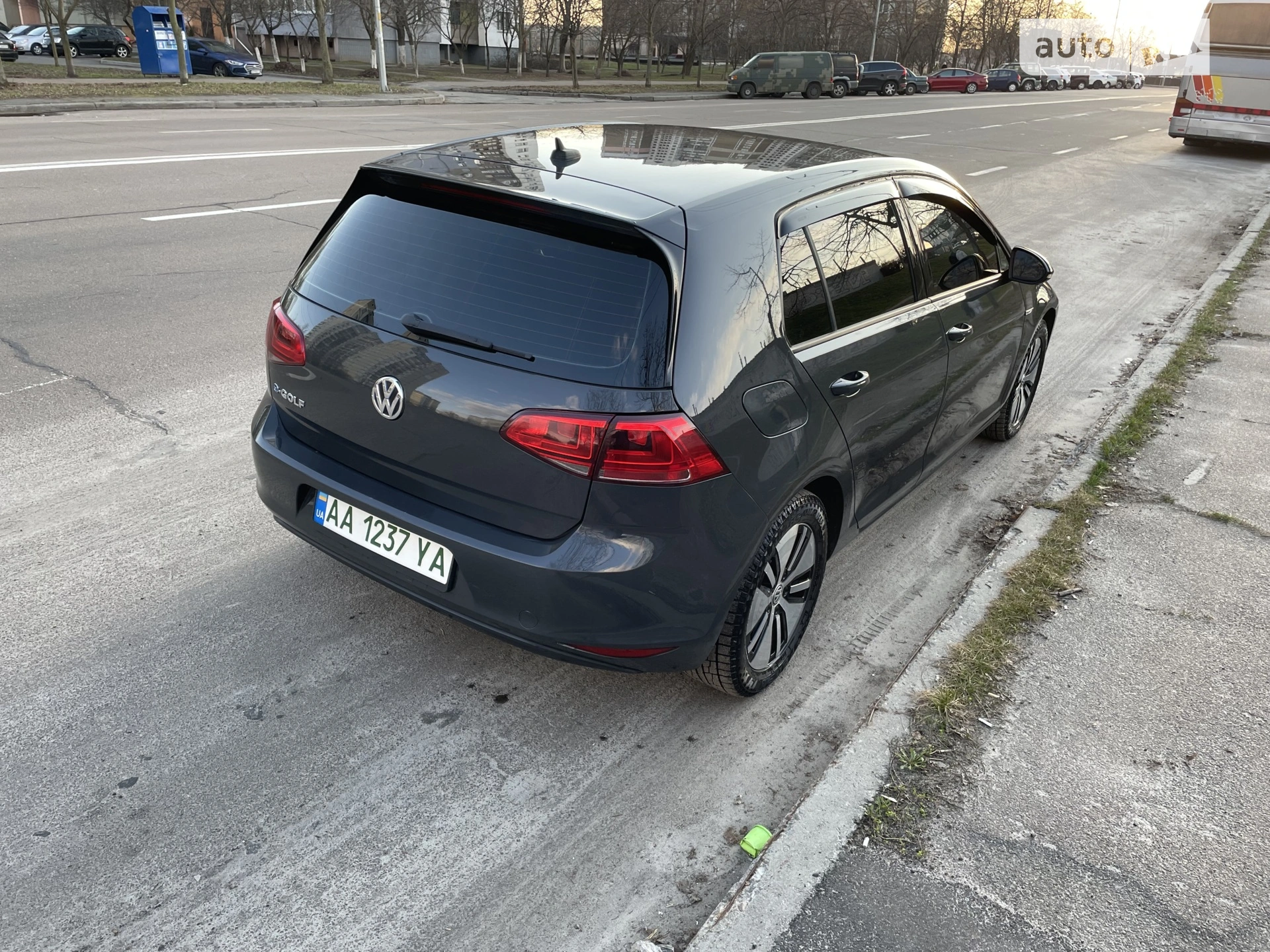 2016 Volkswagen Golf - мініатюра 2