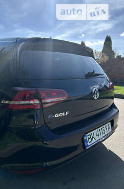 Хэтчбек Volkswagen e-Golf 2015 в Ровно