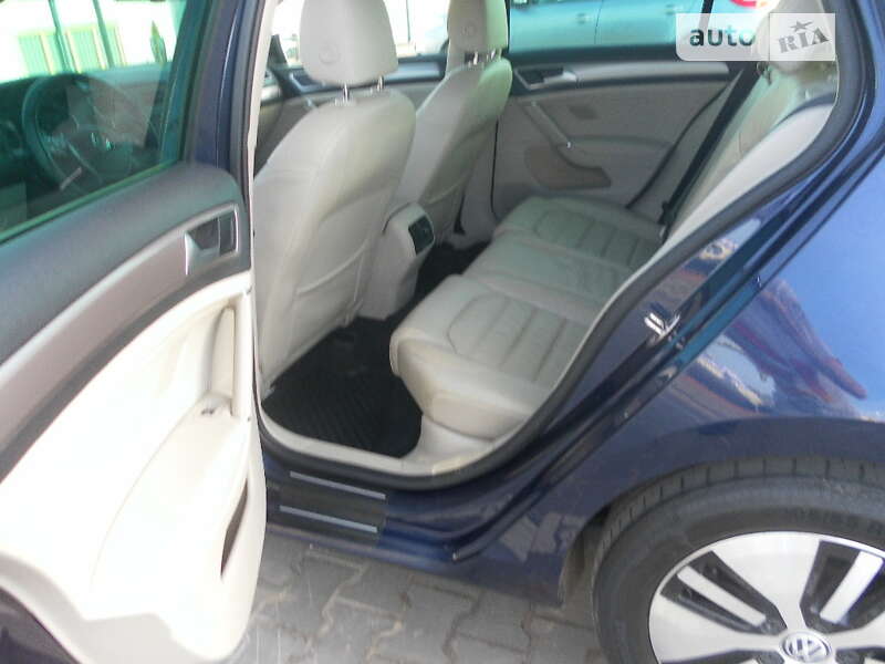 Хэтчбек Volkswagen e-Golf 2015 в Луцке