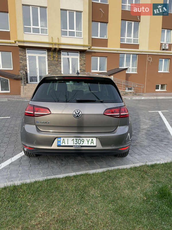 Хэтчбек Volkswagen e-Golf 2016 в Киеве фото 5 Хэтчбек Volkswagen e-Golf 2016 в Киеве