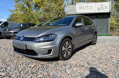 Хэтчбек Volkswagen e-Golf 2015 в Ровно