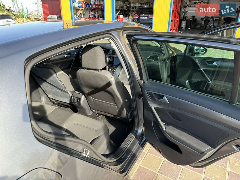 Хетчбек Volkswagen e-Golf 2020 в Тернополі