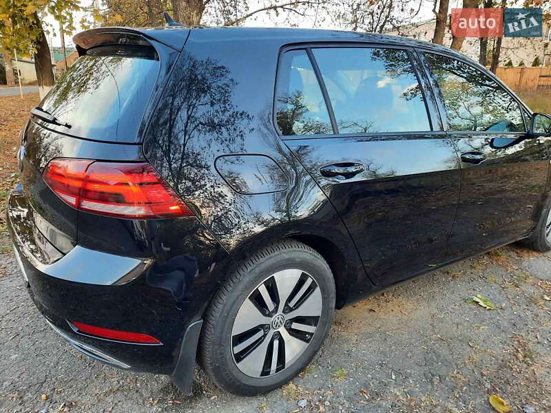 Хетчбек Volkswagen e-Golf 2017 в Одесі