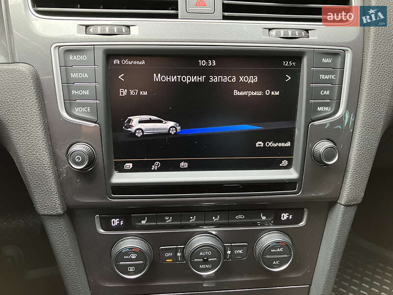 Хетчбек Volkswagen e-Golf 2015 в Дніпрі