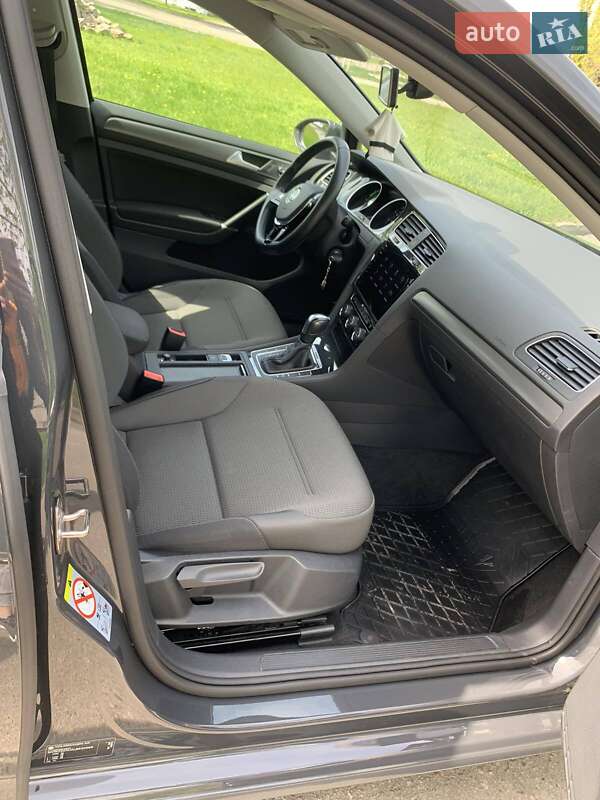 Хэтчбек Volkswagen e-Golf 2020 в Кременчуге