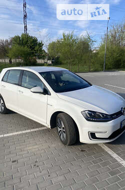 Хетчбек Volkswagen e-Golf 2014 в Дніпрі