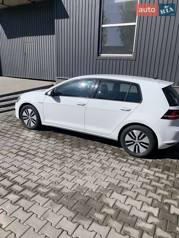 Хетчбек Volkswagen e-Golf 2014 в Полтаві