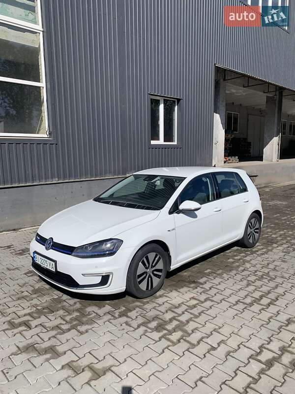 Volkswagen e-Golf 2014