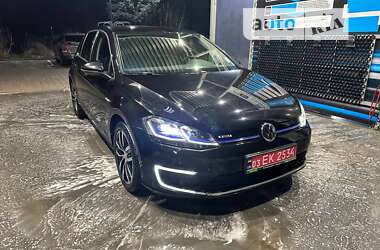 Хэтчбек Volkswagen e-Golf 2018 в Киеве