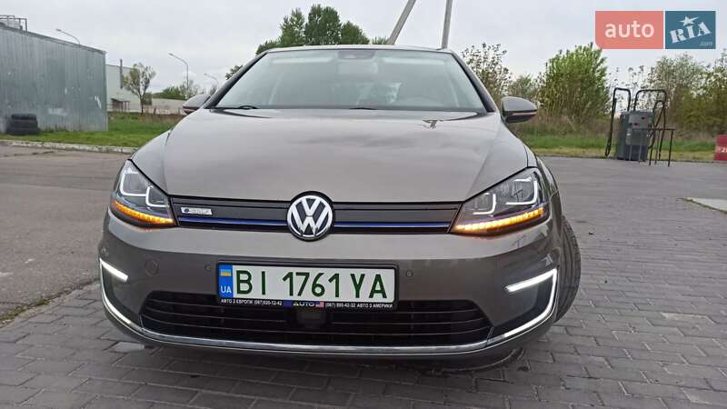 Volkswagen e-Golf 2015