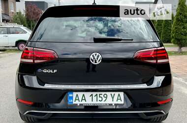 Хэтчбек Volkswagen e-Golf 2019 в 