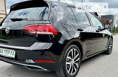 Хэтчбек Volkswagen e-Golf 2019 в 