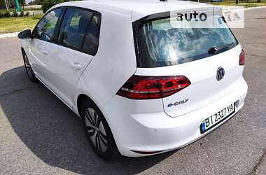 Хэтчбек Volkswagen e-Golf 2014 в Кременчуге