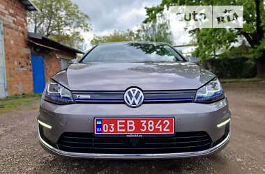 Хэтчбек Volkswagen e-Golf 2014 в Черновцах