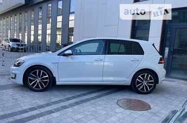 Хетчбек Volkswagen e-Golf 2016 в Львові