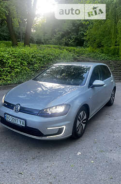 Volkswagen e-Golf 2015