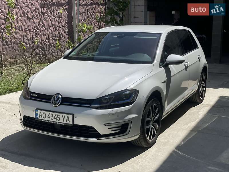 Хэтчбек Volkswagen e-Golf 2019 в Ужгороде