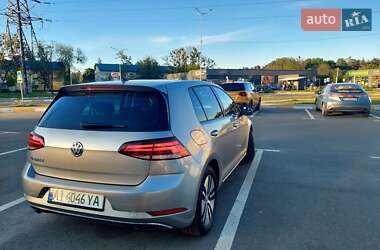 Хэтчбек Volkswagen e-Golf 2017 в 