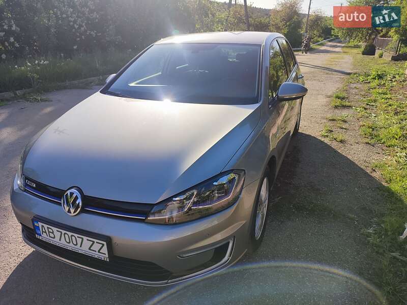 Хэтчбек Volkswagen e-Golf 2017 в Могилев-Подольске