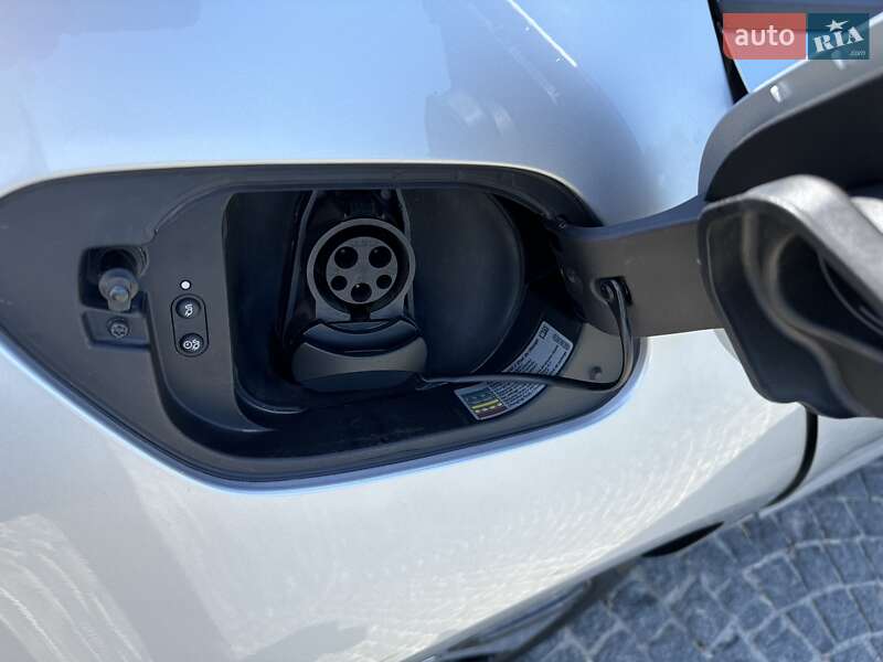 Хэтчбек Volkswagen e-Golf 2019 в Днепре