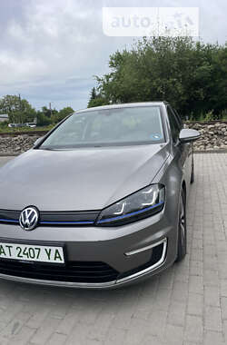 Volkswagen e-Golf 2015