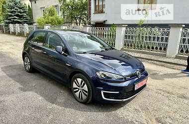 Хэтчбек Volkswagen e-Golf 2016 в Городке