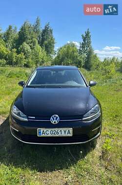 Хэтчбек Volkswagen e-Golf 2017 в Луцке