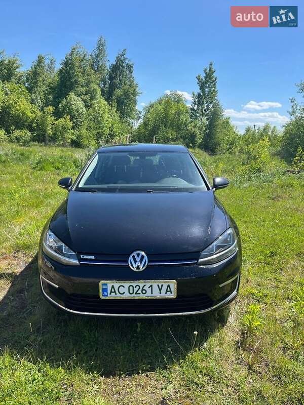 Volkswagen e-Golf 2017