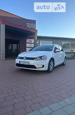 Volkswagen e-Golf 2015