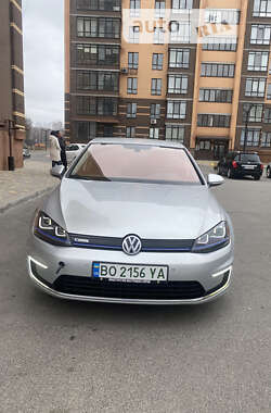 Volkswagen e-Golf 2015