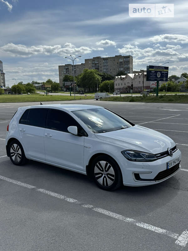 Хэтчбек Volkswagen e-Golf 2018 в Каменец-Подольском