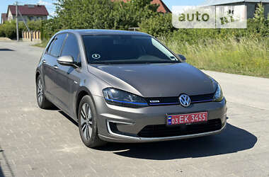 Volkswagen e-Golf 2015