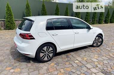 Хэтчбек Volkswagen e-Golf 2014 в Мукачево