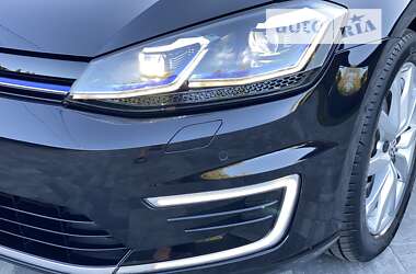 Хэтчбек Volkswagen e-Golf 2019 в Луцке