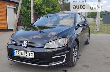 Volkswagen e-Golf 2015