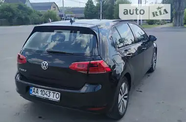 Volkswagen e-Golf 2015