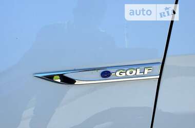 Хетчбек Volkswagen e-Golf 2016 в Рівному