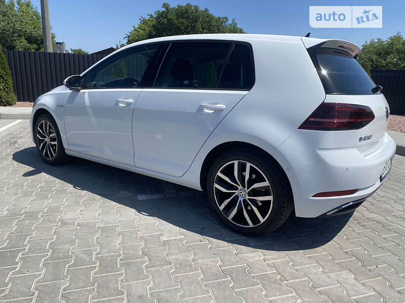 Хэтчбек Volkswagen e-Golf 2018 в Одессе фото 10 Хэтчбек Volkswagen e-Golf 2018 в Одессе