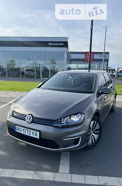 Volkswagen e-Golf 2015