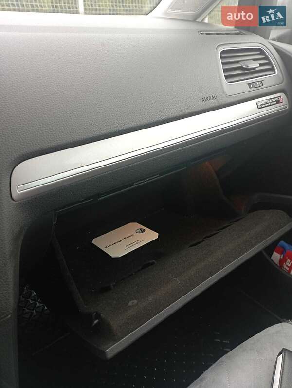 Хэтчбек Volkswagen e-Golf 2016 в Николаеве