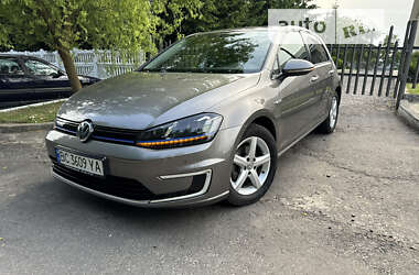 Volkswagen e-Golf 2015