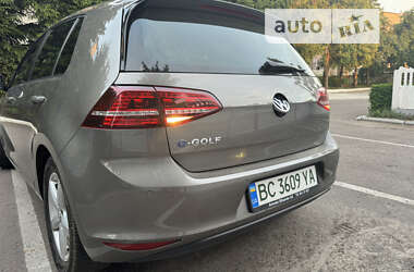 Хетчбек Volkswagen e-Golf 2015 в Сокалі