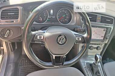 Хэтчбек Volkswagen e-Golf 2014 в Коломые