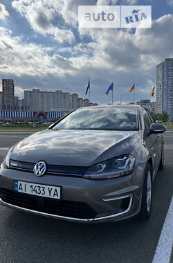 Volkswagen e-Golf 2015