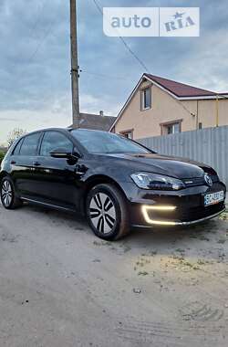 Volkswagen e-Golf 2015